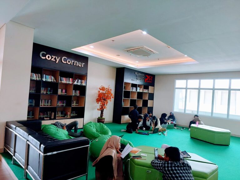 [:id]Opini : Hari Kunjung Perpustakaan[:]