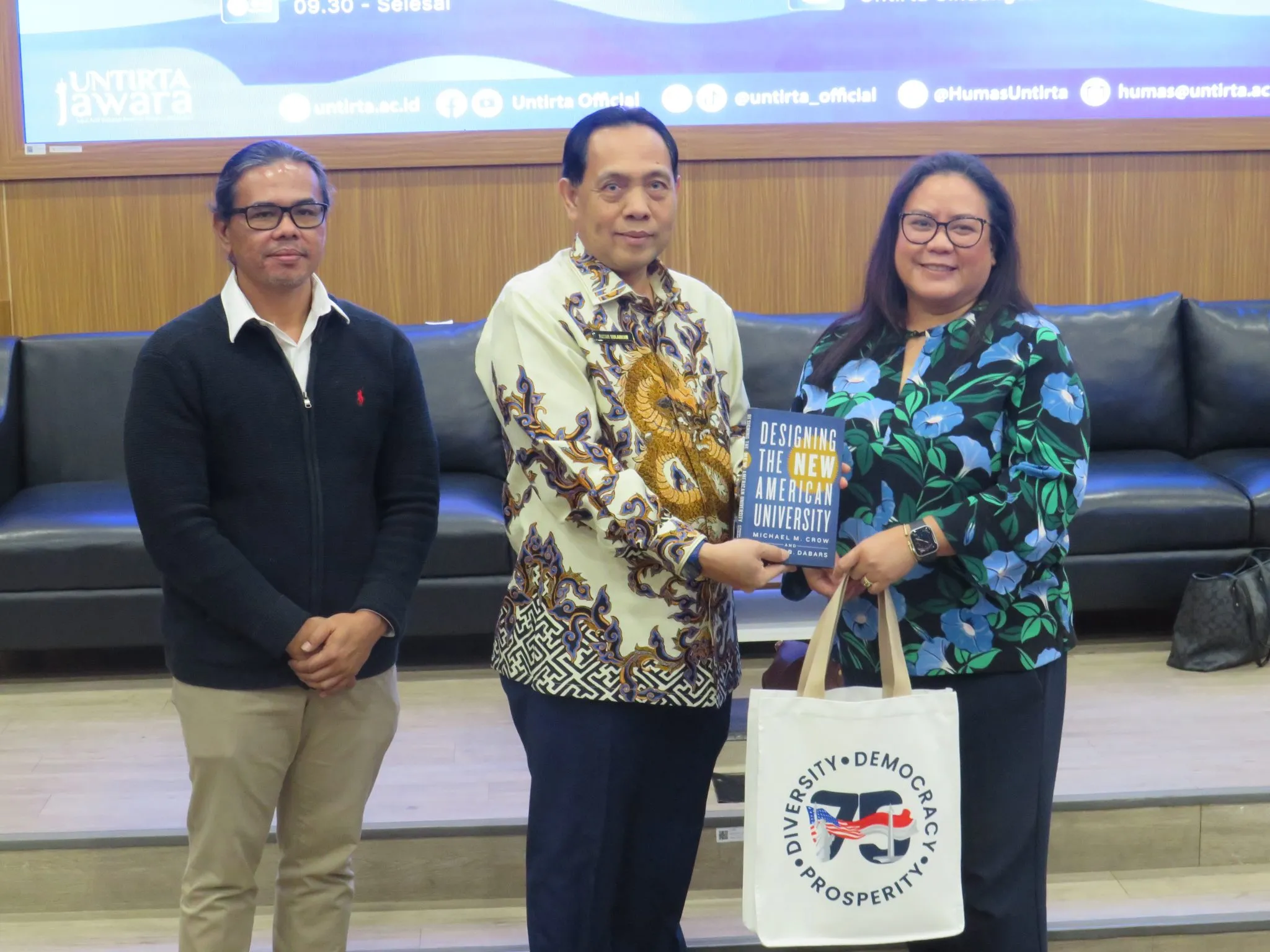 Hadirkan US Embassy di Untirta, Perpustakaan Dorong Civitas Untuk Berkiprah di Luar Negeri